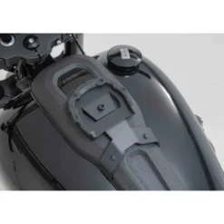Anello serbatoio PRO Sw-Motech Nero. Harley-Davidson Low Rider S (19-).