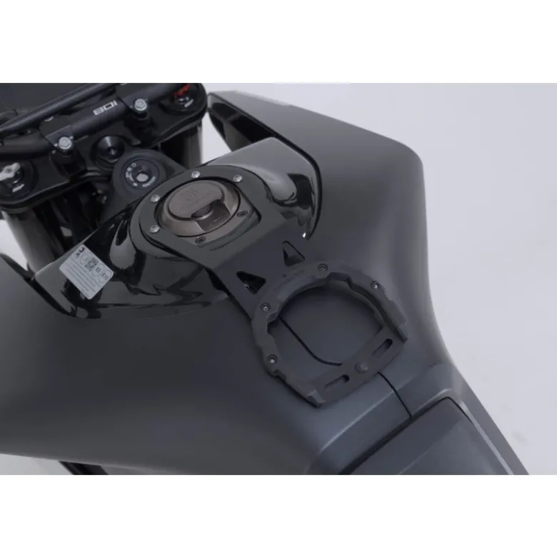 Anello serbatoio PRO Sw-Motech Nero. Husqvarna Svartpilen 801 (24-).