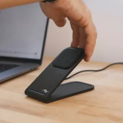 Base Ricarica Universale Wireless Smartphone Peak Design Nero
