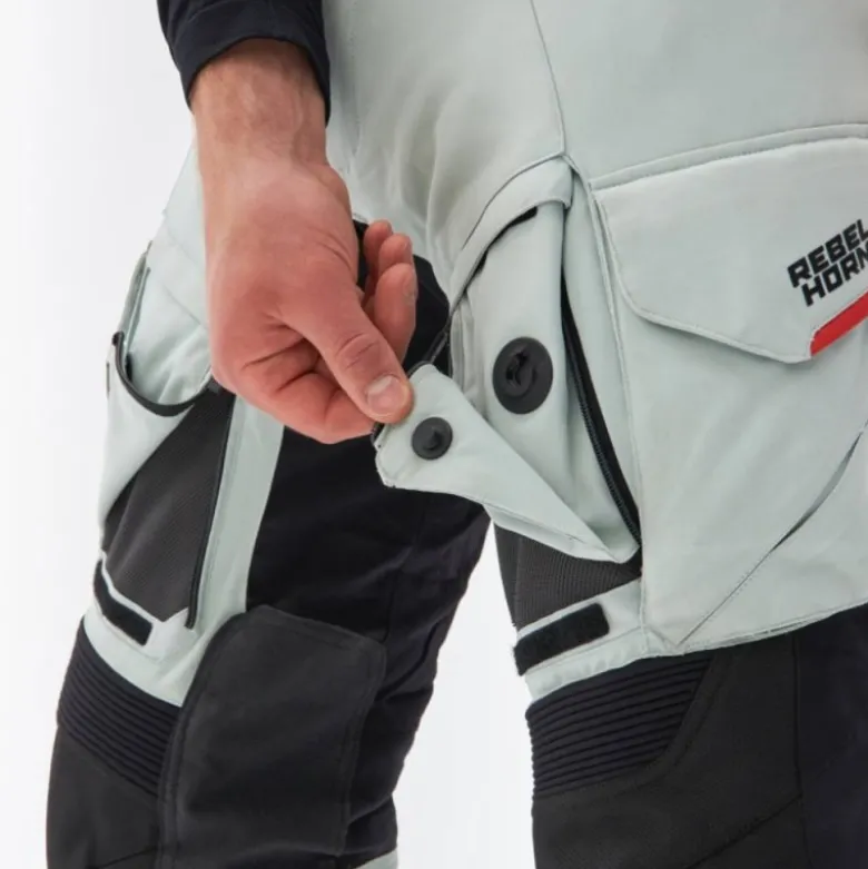 Pantaloni In Tessuto Rebelhorn Range Grigio Nero Rosso