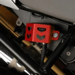 Protezione Serbatoio Olio Freno Posteriore MyTech BMW408R Rosso