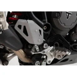 Protezione tallone destra Argento. Triumph Tiger 900/GT/Rally/Pro (19-).