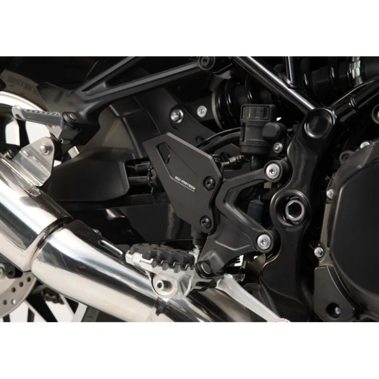 Protezione tallone Nero. Kawasaki Z 900 RS/ Cafe (17-).