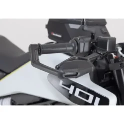 Protezioni della leva con deflettore vento Sw-Motech Nero. Husqvarna Svartpilen/Vitpilen 401 (23-).