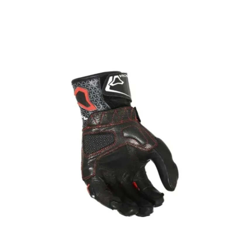 Set Racing Bambino Tuta Macna Varshall Nero Rosso, Guanti Macna Street R con Stivale Stylmartin Speed Jr